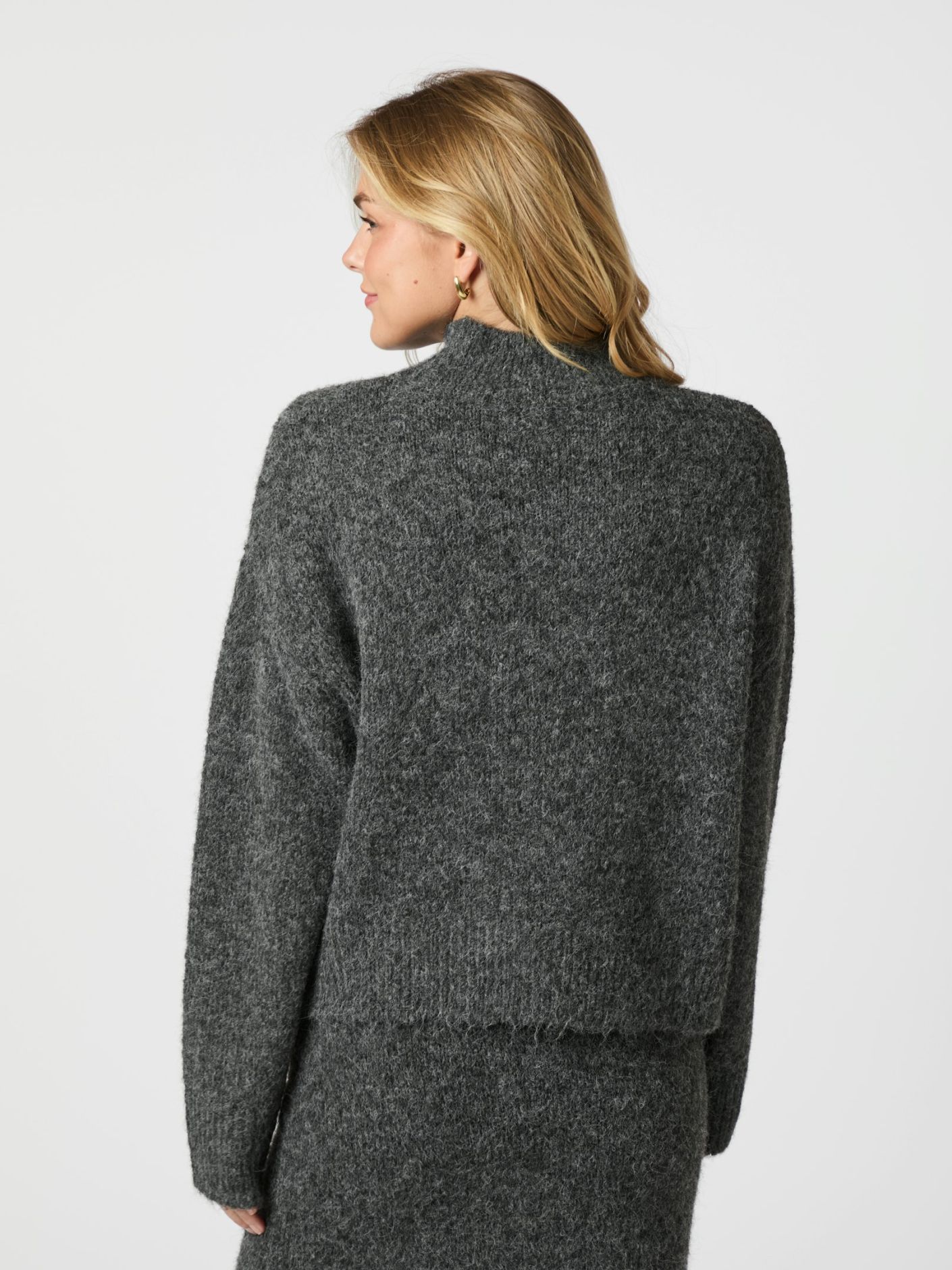 Paulina Fluffy Knit