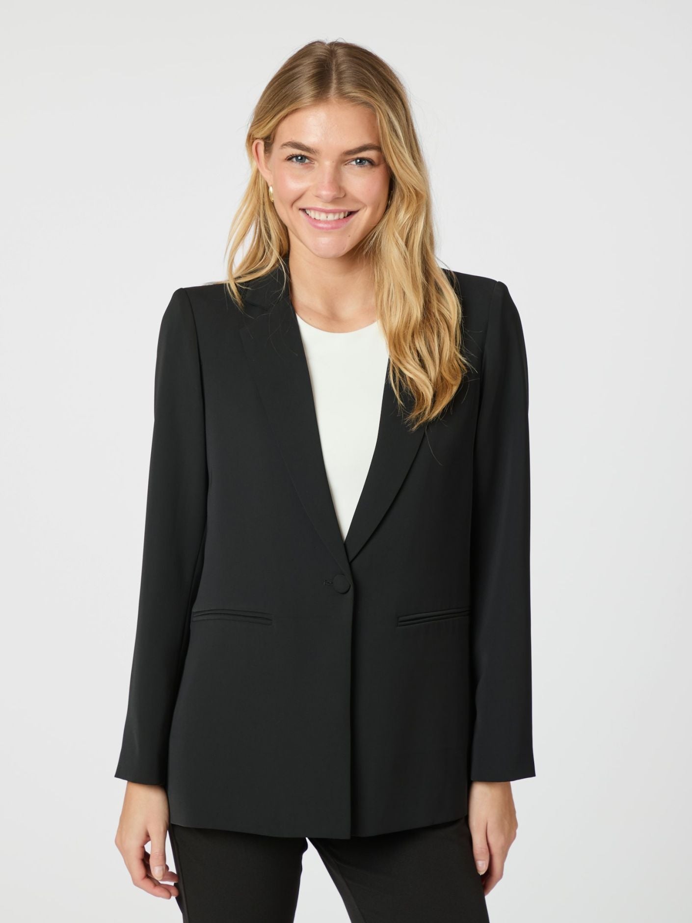 Avery Blazer