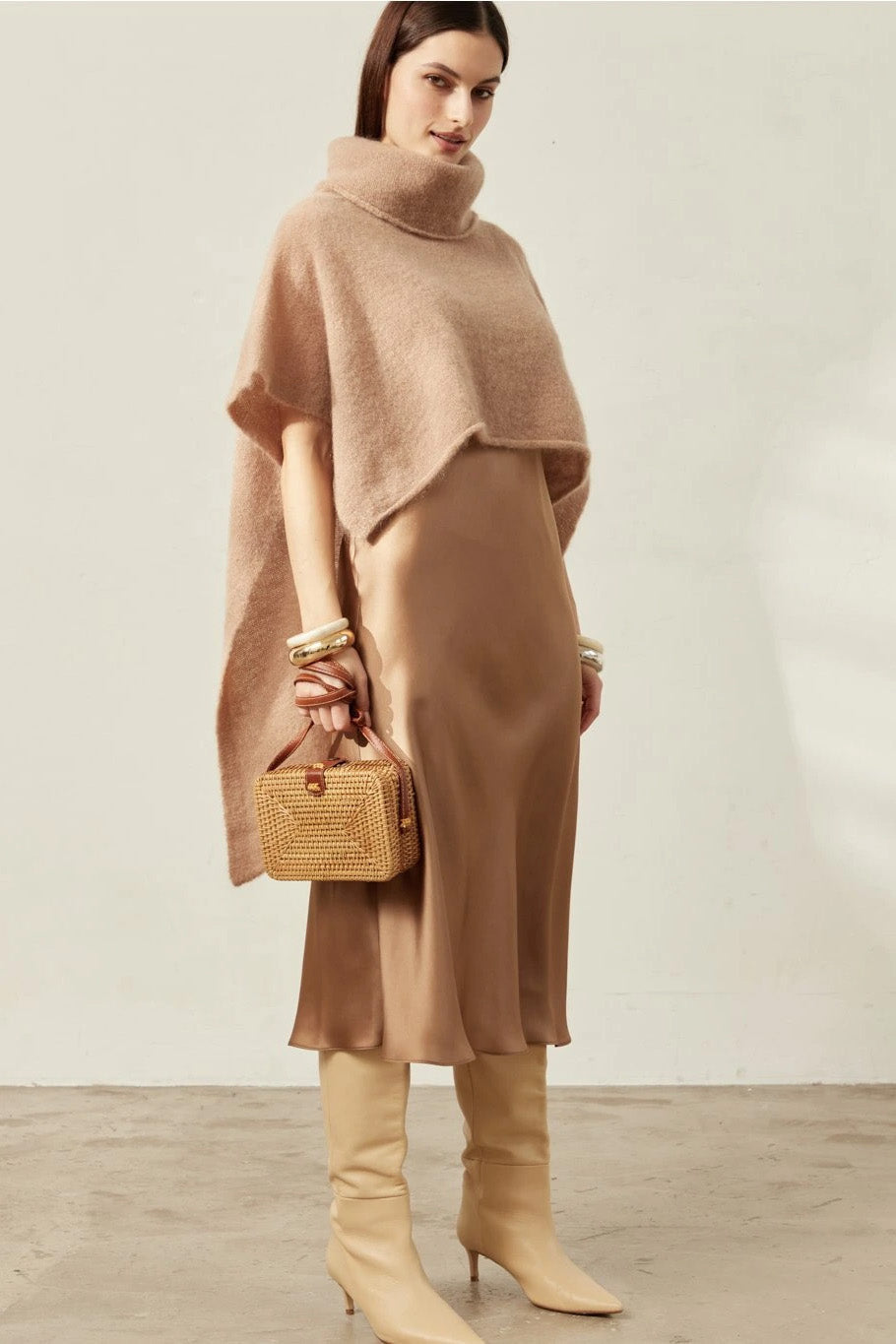 Bella Poncho - One Size