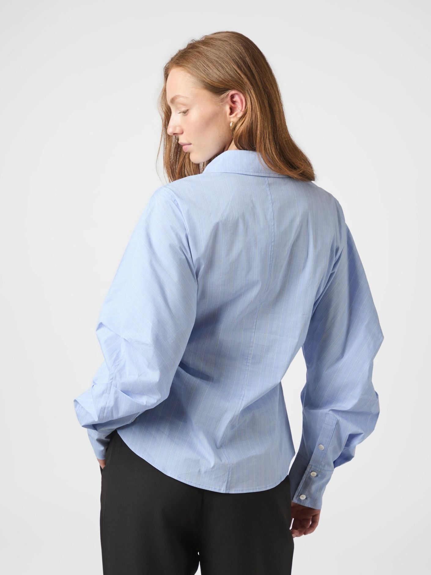 Neoella Shirt