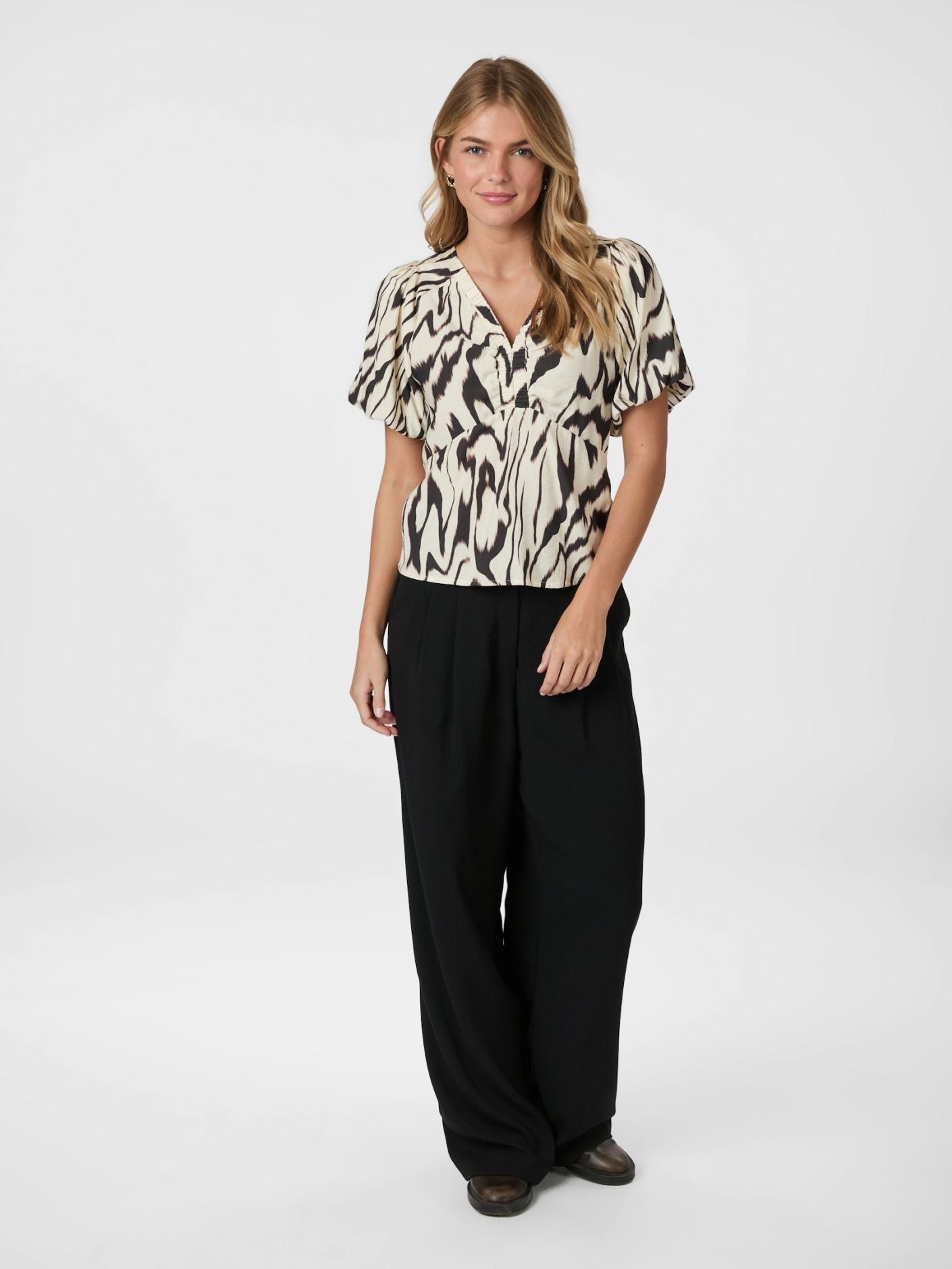 Irina Graphic Zag Blouse