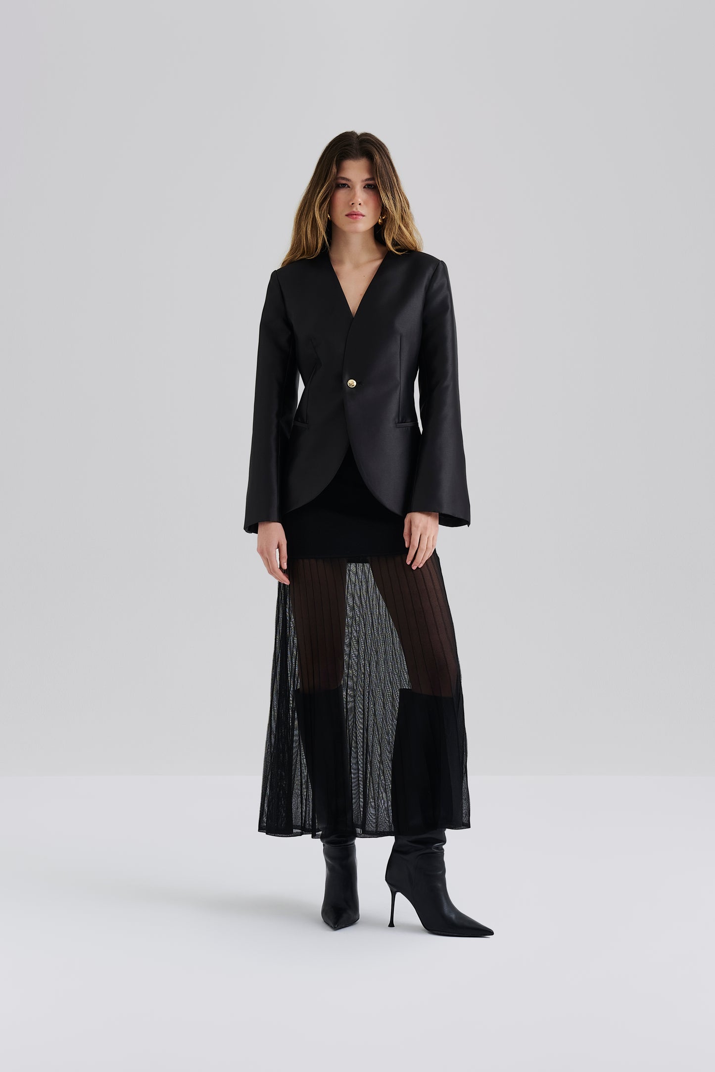 Nori Fitted satin Blazer