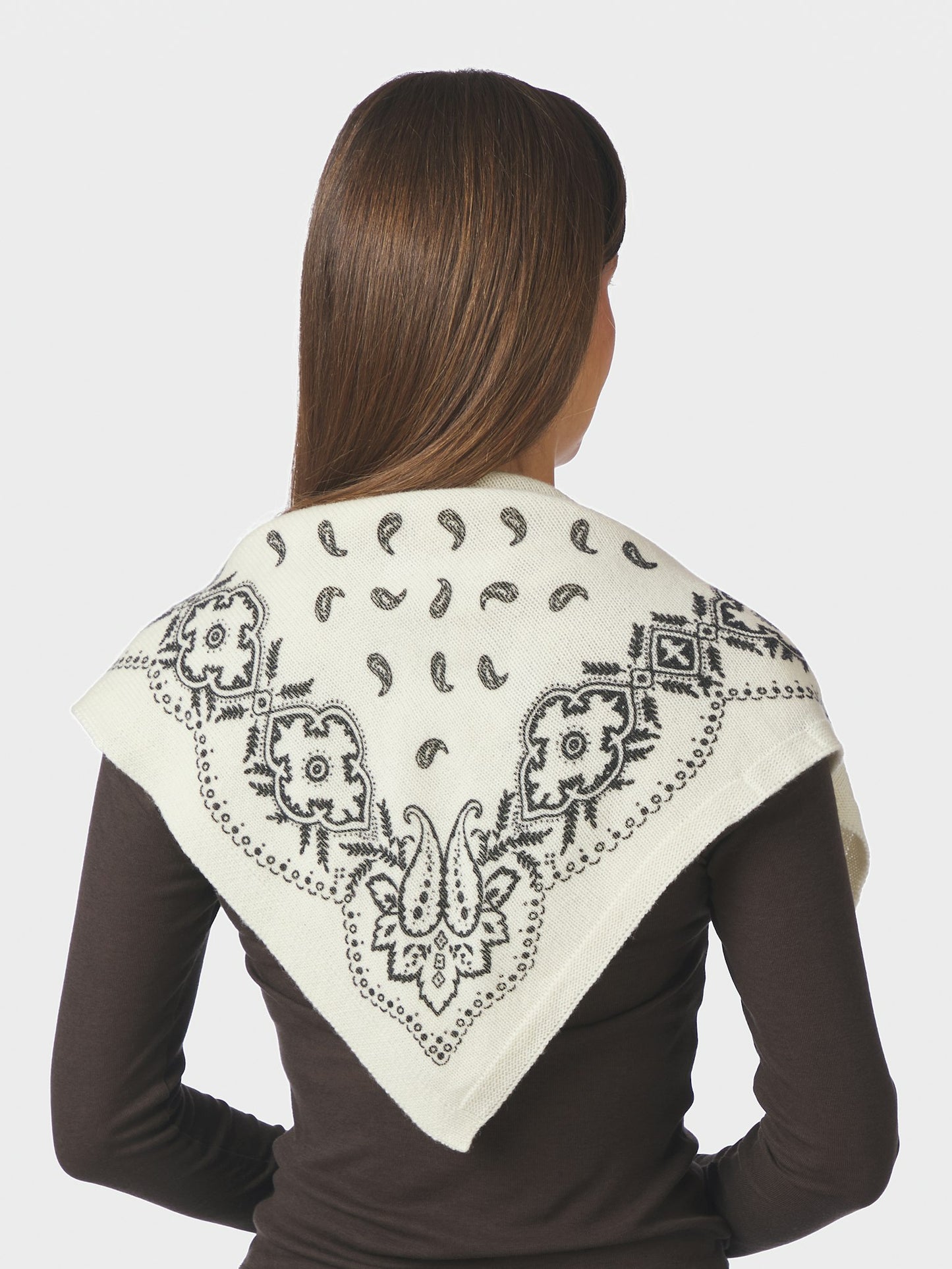 Neo Noir - Scarf - Off White - Adelina Paisley