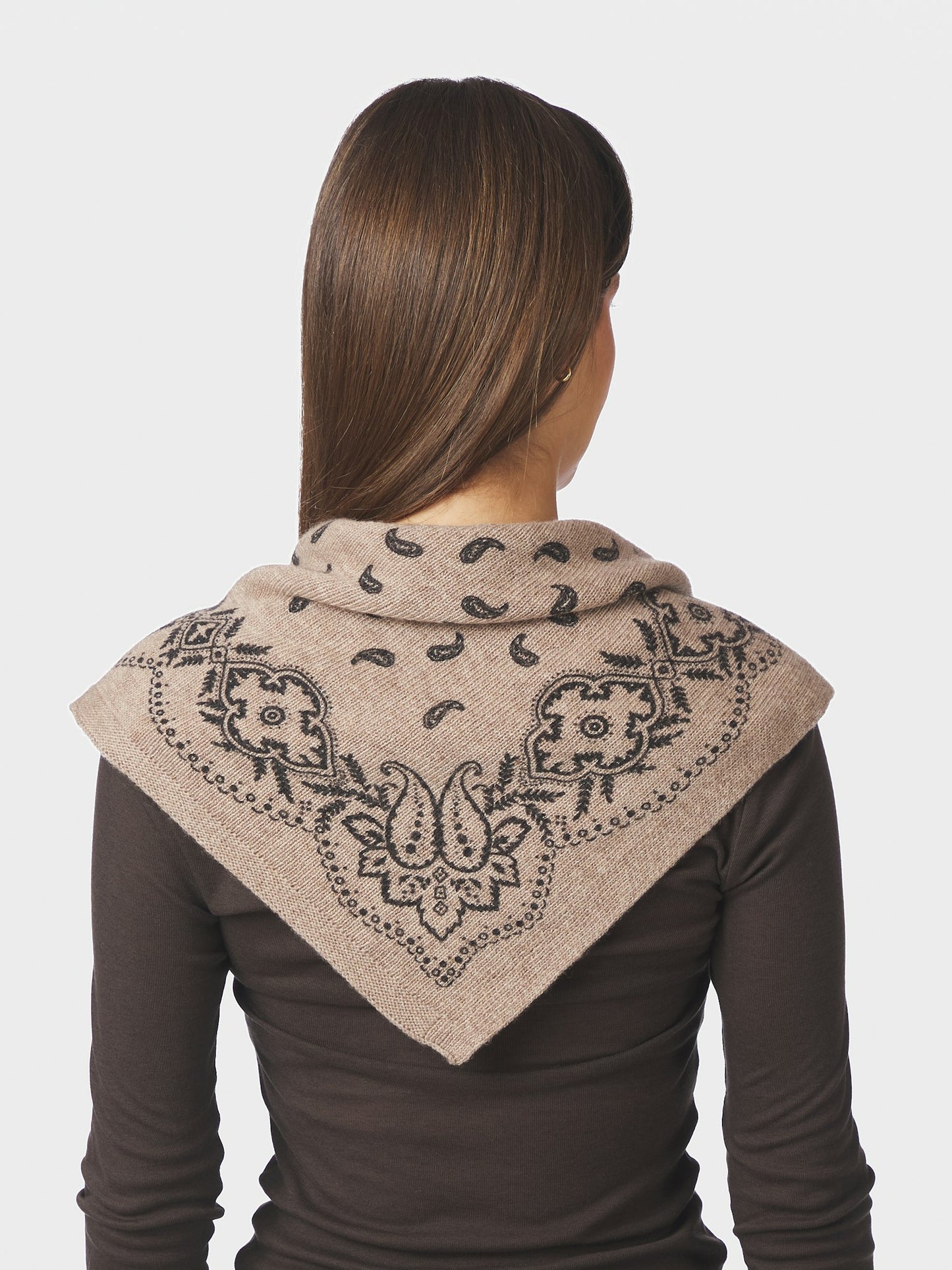 Neo Noir - Scarf - Off White - Adelina Paisley