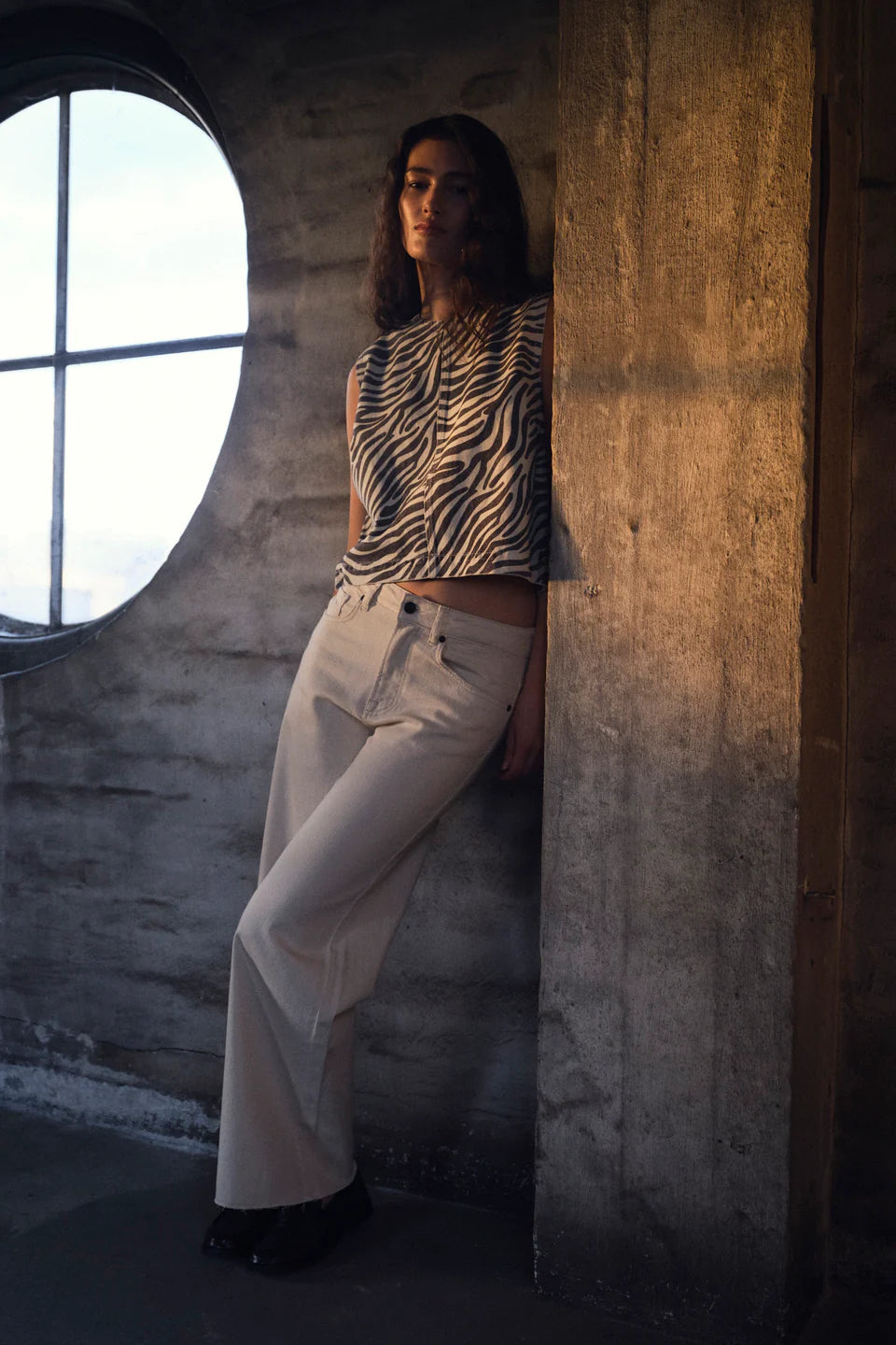 Medina Wide Cropped Jeans