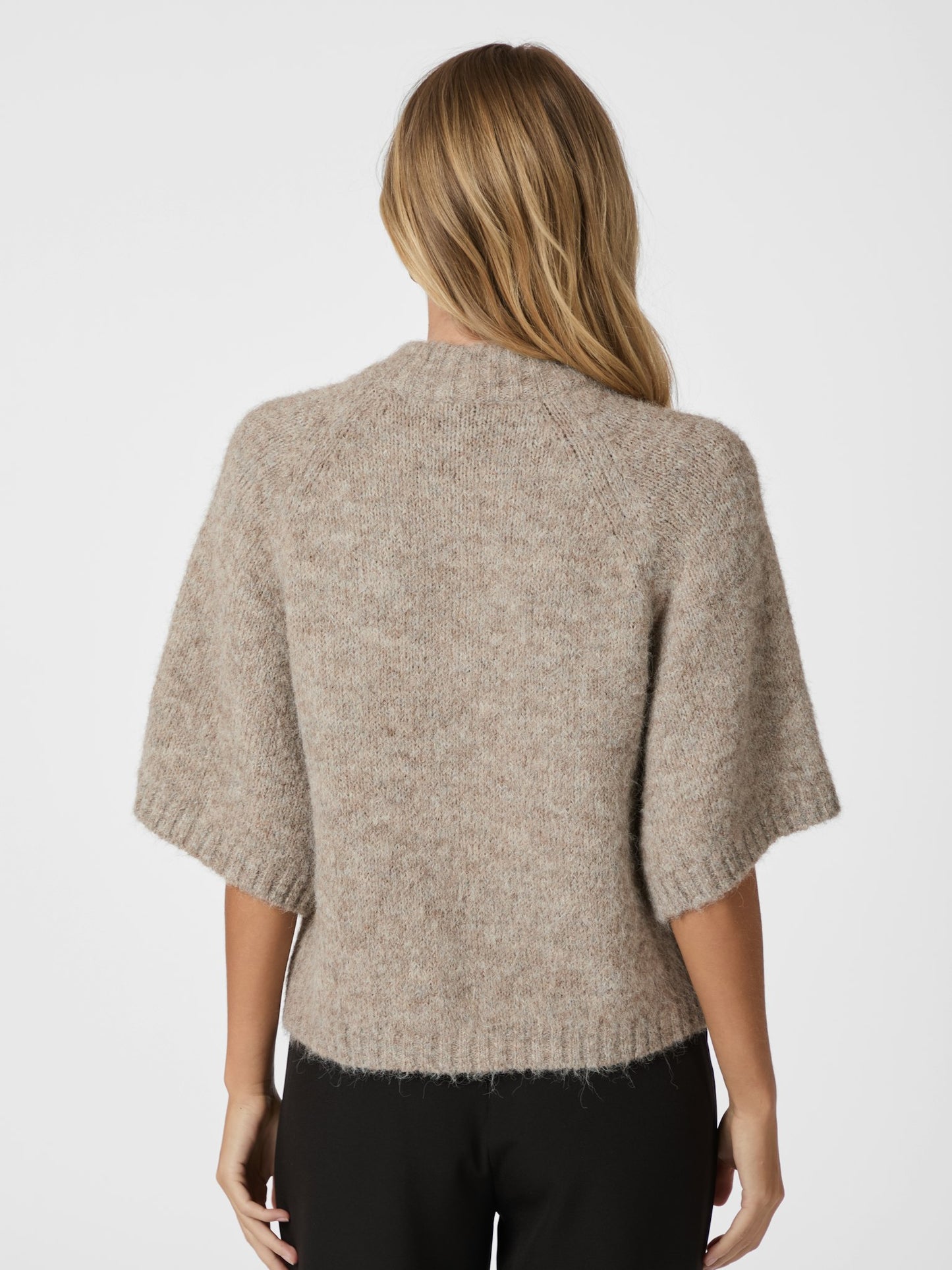 Neo Noir Knit Benuta Fluffy