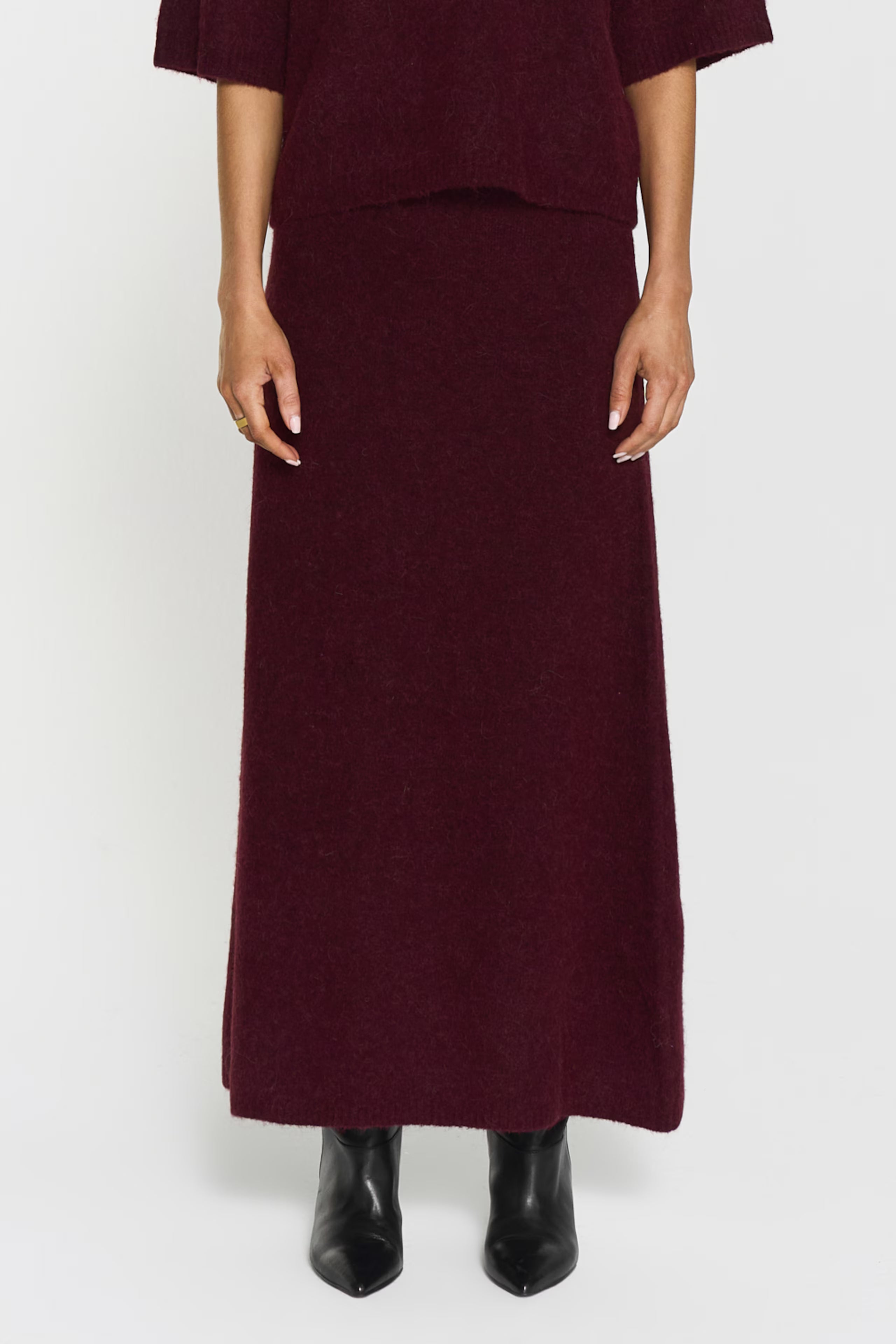 Israa Knitted Skirt