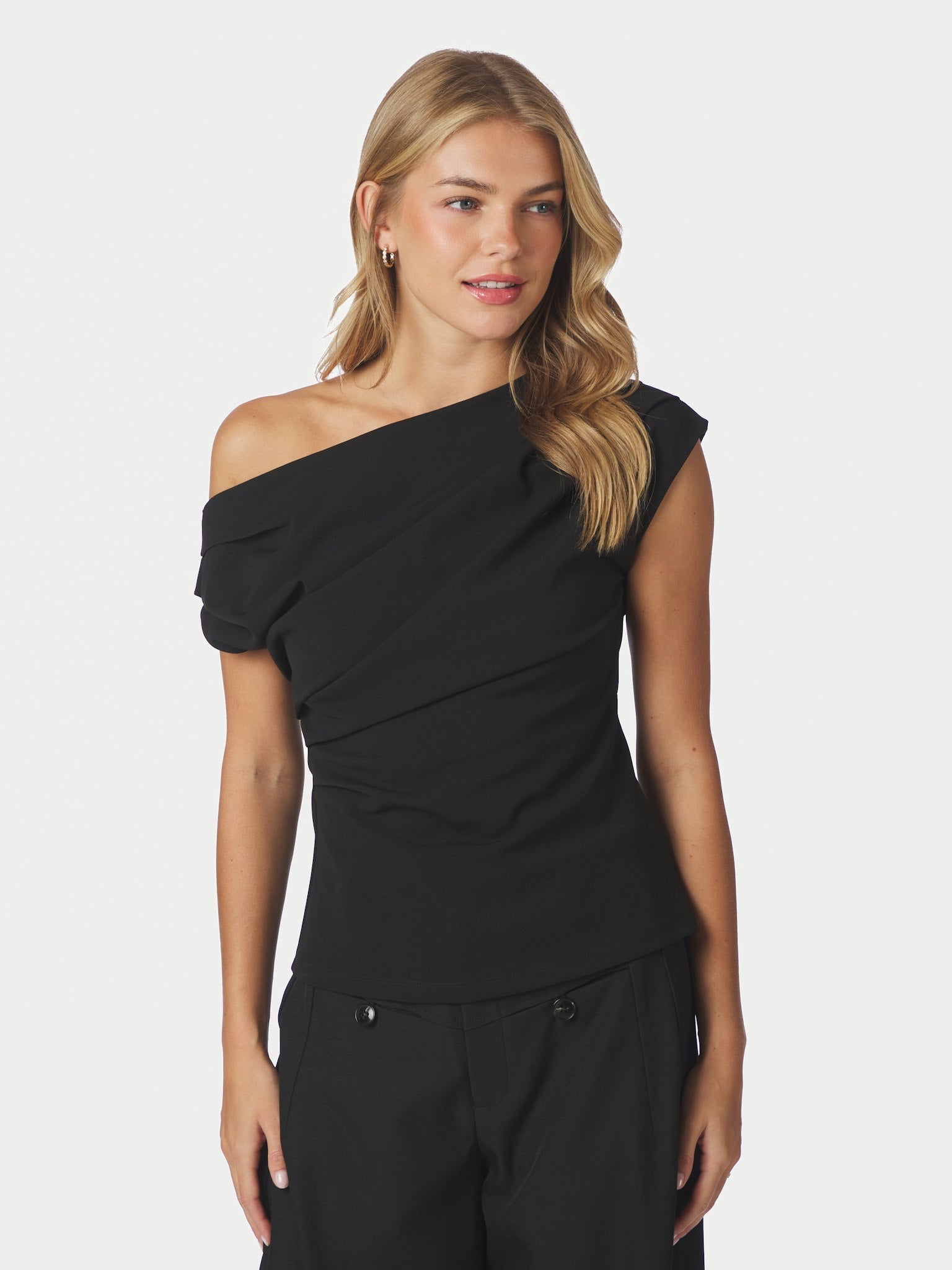 Neo Noir - Top - Black - Mabelle Drapy