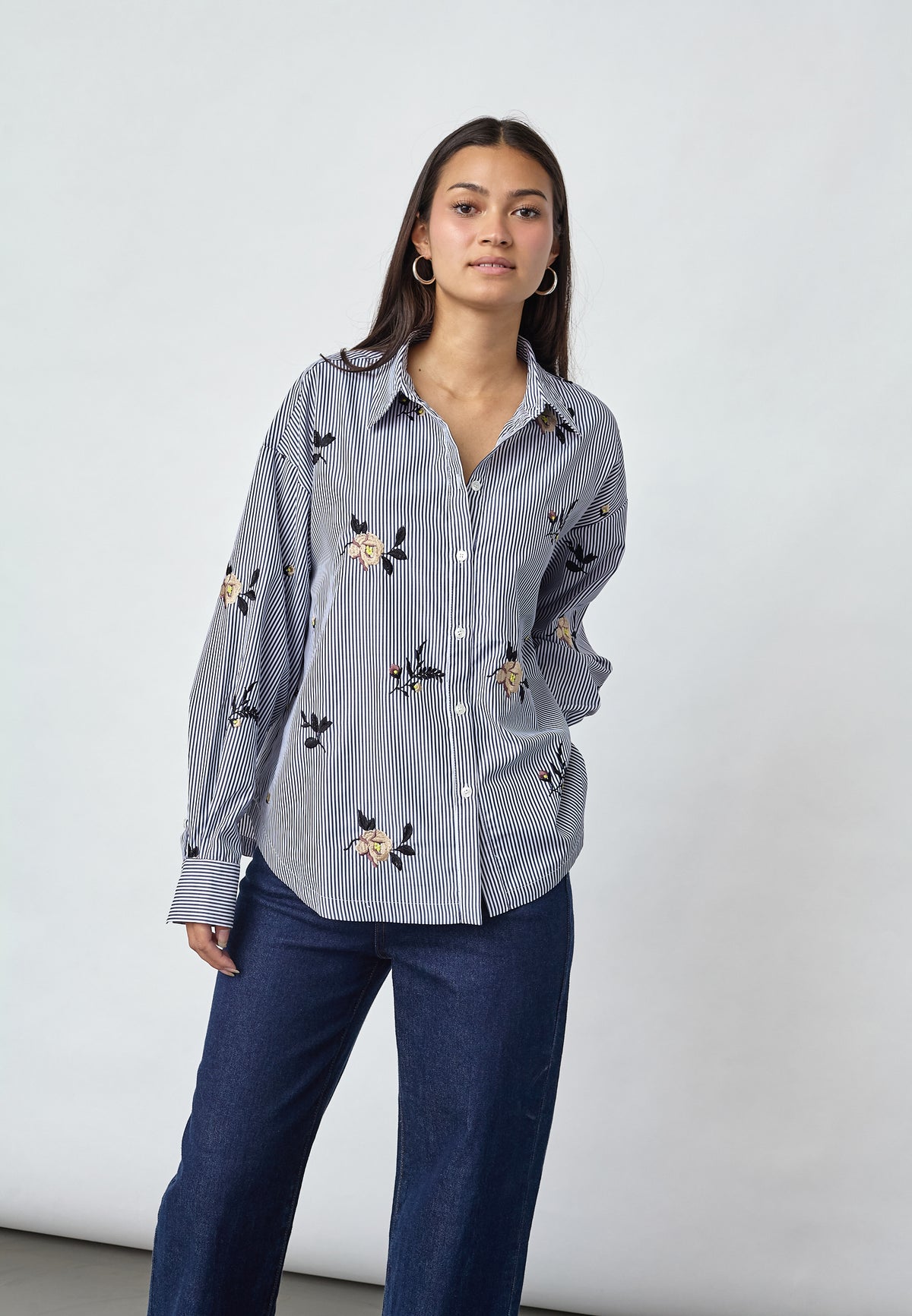 Sisters Point - Skjorte - Navy stripes emb. - Enola